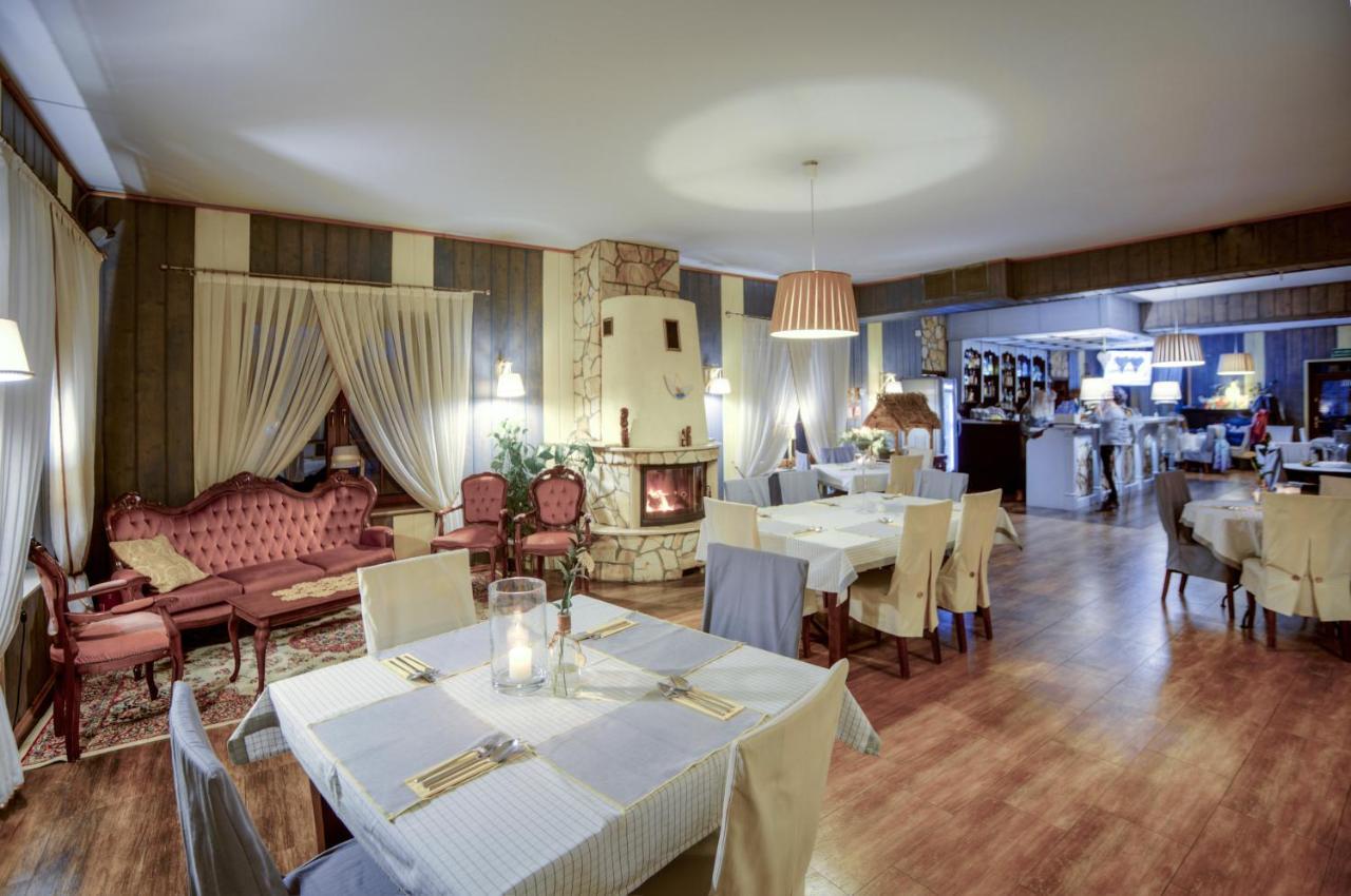 Restauracja Sidlo Bed and Breakfast Żukowo Εξωτερικό φωτογραφία